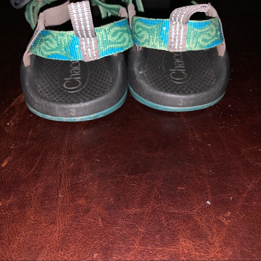 Green. Chaco. Sandals Kids Shoes Adjustable Size 3 - Picture 2 of 5